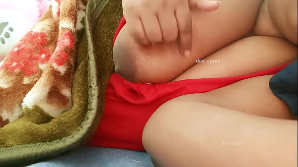 Indian horny aunty sexy boobs