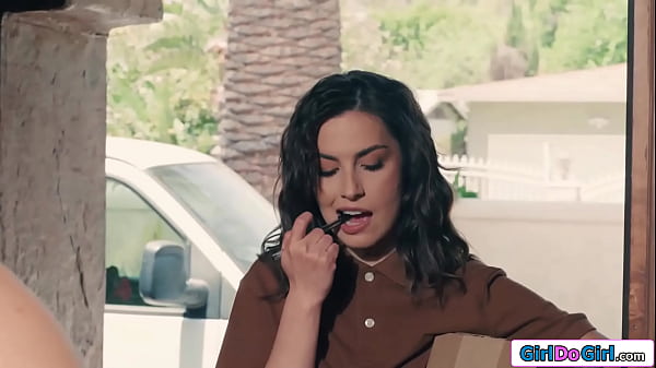 Download Video - Babe courier is strapon banged by horny lesbian latin client