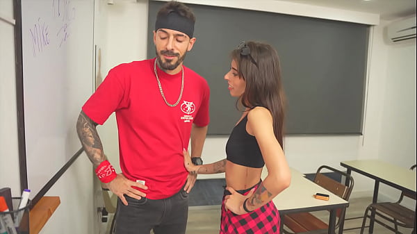 Petite and horny student seduces me with a delicious blowjob and gives me her juicy pussy to help her pass my class