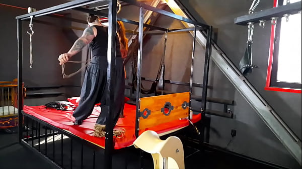 Finally we caught you young beautiful lady for a sexual bdsm experiment! Keine Chance für dich.