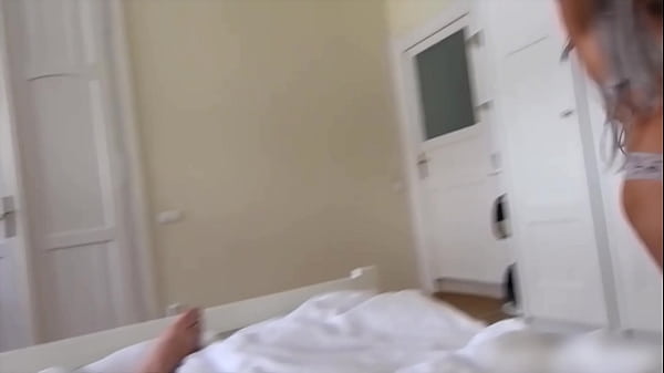 Cat girl teen amateur handles a huge dick like a pro