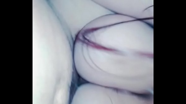 thumb busty