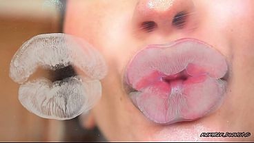 Creamy silver melting kiss close up