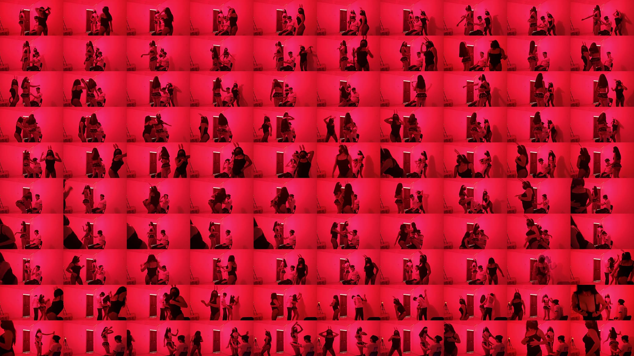 Sensual dance between two sluts! The birthday boy is a virgin and is turning 18 at his party. 预览图
