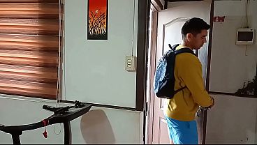 College guy sneaks in and pounds his stepmom's huge ass on the kitchen table