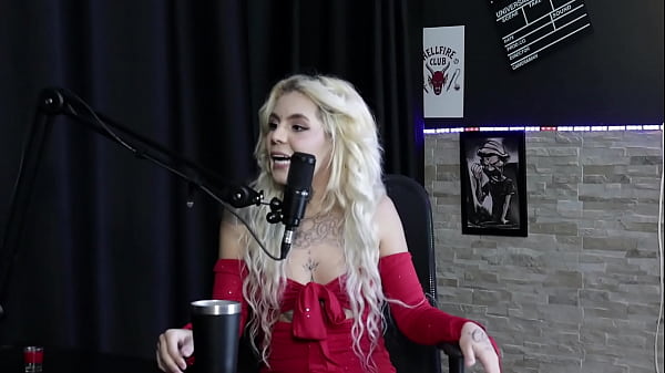 He threw his ass over the tingling hill, he doesn't like BDSM things and when he fucked... - Kyra Sex (SHEER/RED)