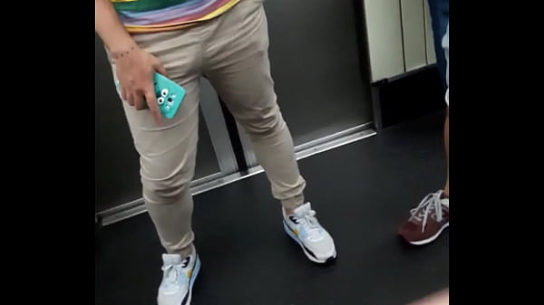 Download Video - Volume no Metr&ocirc; 1