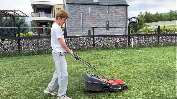 I fuck the stepson of the owner of the house bu...