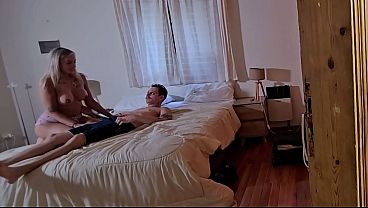 Girlfriend shares stepmom
