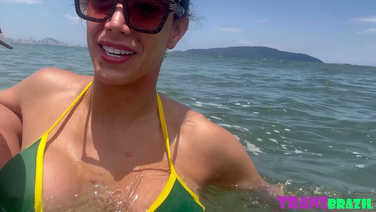 DEPOIS DA CARONA, VEM SEMPRE UM ROL&Ecirc_ NA PRAIA| Enfim &eacute_ Carnaval!