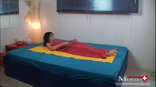Young girl wants to be fucked by the masseur - SPM SexyLi20TR07