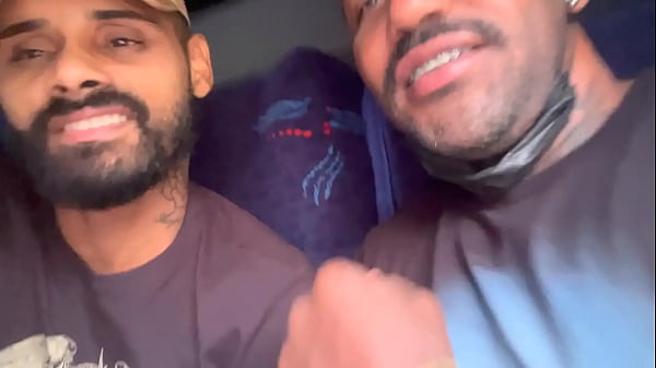 Fudendo o marido cafuçu antes de viajar barebac...