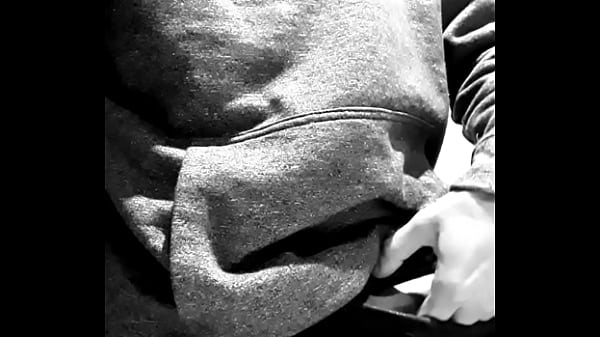 Download Video - Joven pico largo