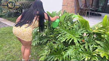 Peruvian maid fucked in the backyard!