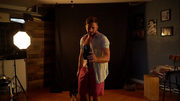 Taking sexy pics in slow motion