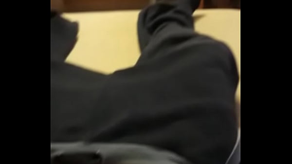 Download Video - Gozando muito no sof&aacute;