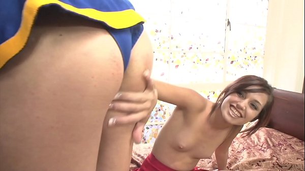 Hot brunette lesbo chicks Cassandra Nix, Maryjane Johnson take turn eating tight pussy on bed