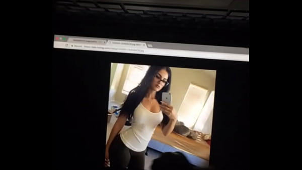 Sssniperwolf cum tribute