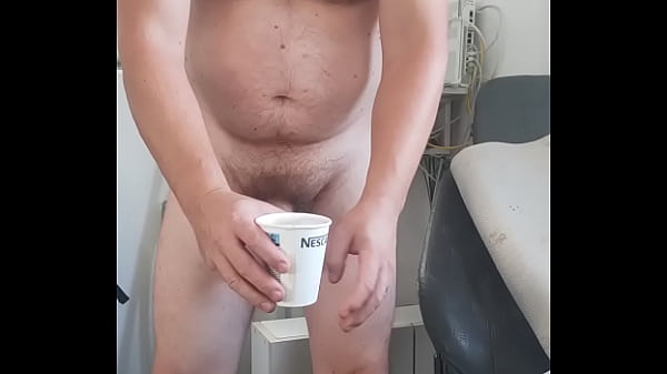 Download Video - VID 355 Ma masturbez si imi beau pisatul&lpar;4min&rpar;