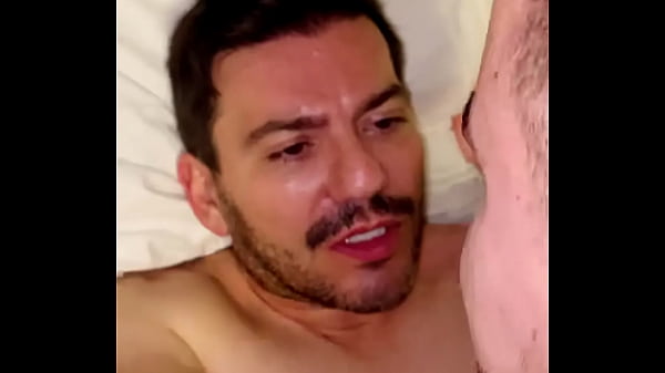 Vídeo 576 - O boy picudo da rua São Caetano