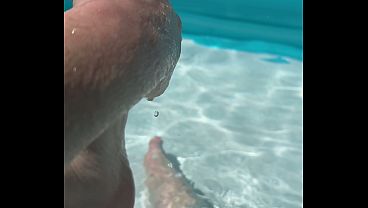 Solo Foot play in the pool