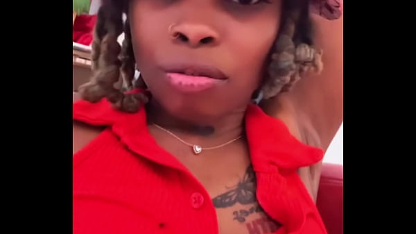 Everything looks sexy in red #fypviraltwitter #Buddhabang#watta #FreakyFridayMood #Houstonphotographers #HoustonHottie ...