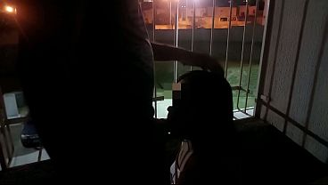 Download Video - Le ofreci a mi esposo mamarle la polla en la ventana del balcon de nuestro apartamento y acepto&period; ME TRAGUE TODO SU SEMEN AL AIRE LIBRE&excl;&excl; - VIDEO CASERO