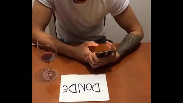Mi novia me esperanen casa