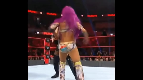 Download Video - Sasha Banks wardrobe malfunction&period;