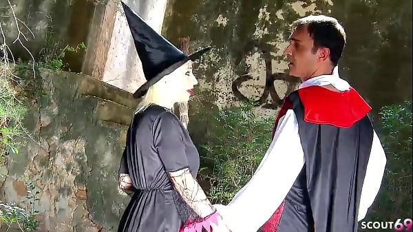 Cosplay Halloween Outdoor MMF Threesome with cr...