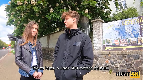 Download Video - HUNT4K&period; Cazador maduro muy bien perfora cutie delgado en frente de su bf