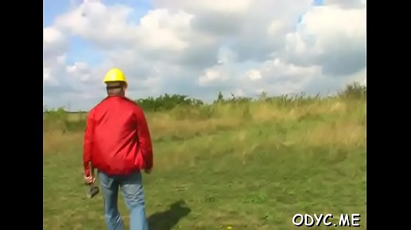 Old chap knows how to make a sweet young pussy super juicy