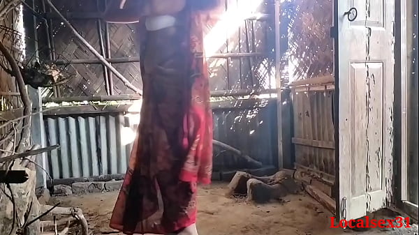 Download Video - Red Saree Wife Outdoor Blowjob &lpar; Official Video By Localsex31&rpar;