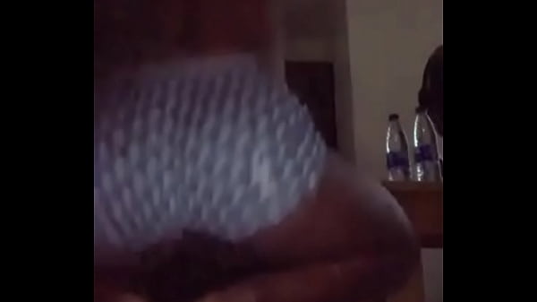 Big Ass Twerking, She saw my Dick and Her Big Ebony Booty Twerks