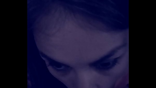 Eine Verheiratete Milf Mit Schönem Arsch Kommt Zurück, Um Mehr Von Meinem Legendären, Massiven, Glänzenden Schwanz Zu Sehen, Der In Ihrem Süßen Mund Mariniert
