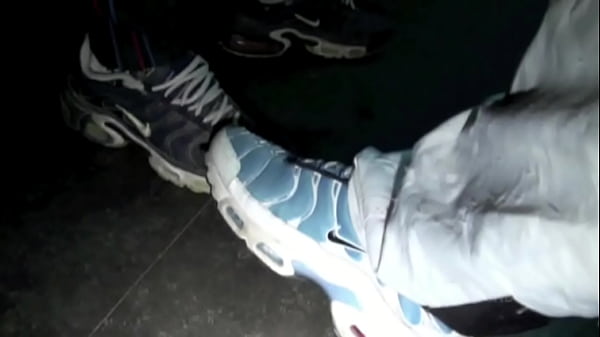 this twink suckg XXL COCK in glory holes