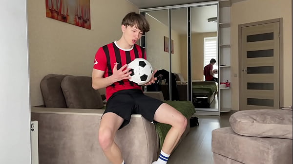 College Boy with Monster Cock looking for a Foo...