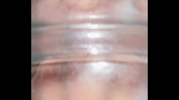 Xuất tinh trong âm đạo giả