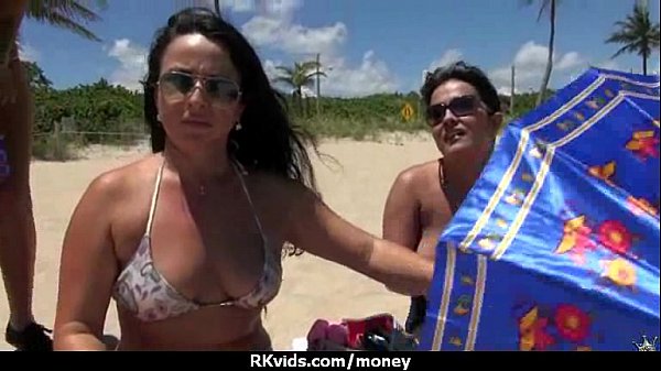 Amateur hottie takes cash for public sex 26