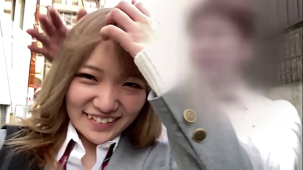 https://bit.ly/40Do7bx A sex film is released with a fair-skinned, youthful girl in a school uniform. She looks gal-type, but she's a relaxed and soothing girl. She seems quite embarrassed to be filmed by the camera and her shyness is super cute.