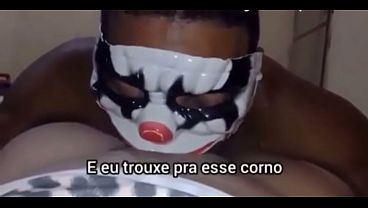 Meu corno chupou minha buceta suja por outro macho