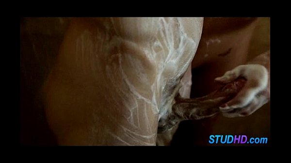 Stud fucks hot babe0863