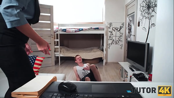 Download Video - TUTOR4K&period; Fake heart helps prankster entice tutor into quick sex