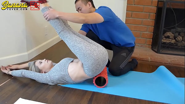SUPER STRETCH SEX CAROLINA SWEETS X JAMES BANG, WHITE GIRL ASIAN FEVER FUCK