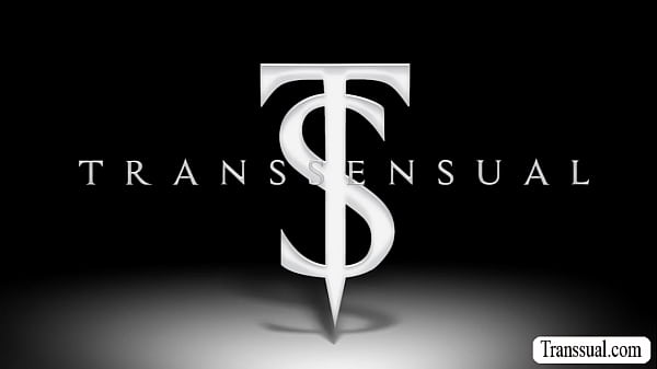 Showing my big tits to my fellow gym instructor