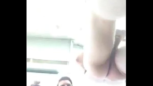 Download Video - Culo pidiendo leche caliente