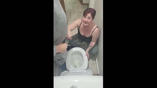 Rank Amateur Toilet Piss Video goes wrong over and over