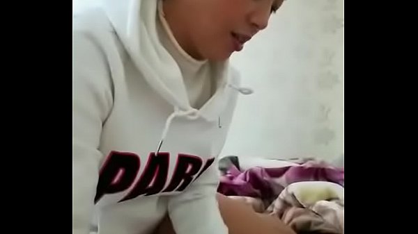 thumb make love