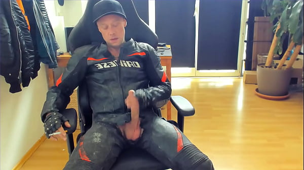 Jerk-off and cumshot in dirty biker leather whi...
