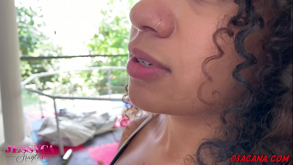 Comeu a esposa novinha enquanto o corno d. * Vi...